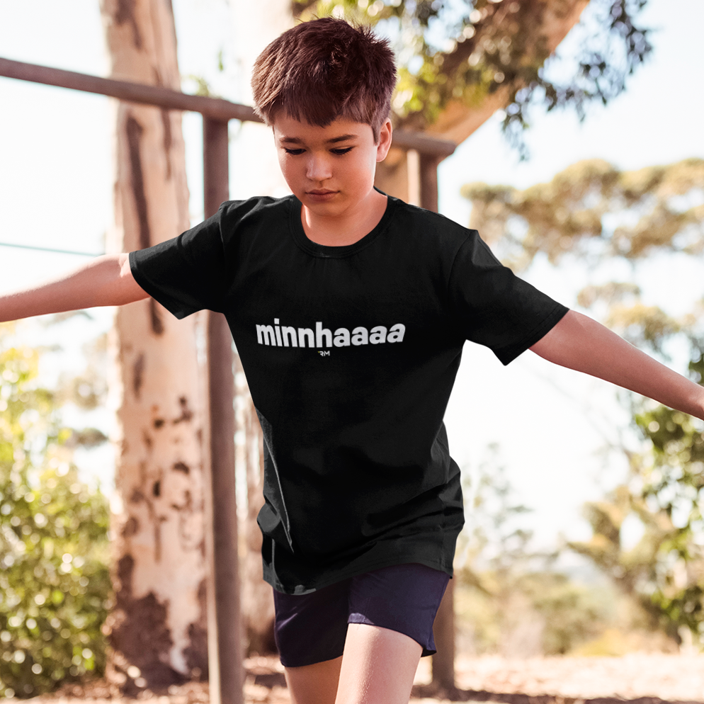 Camiseta Infantil (10a 14) - Minnhaaaa